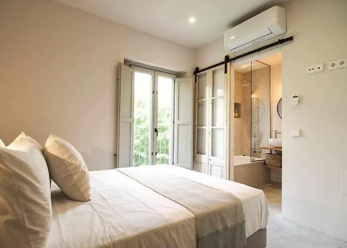 Velo Vern 3- Luxury Penthouse W Views Of